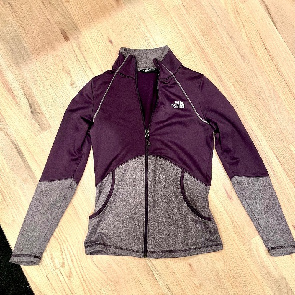 Woman’s North Face fleece